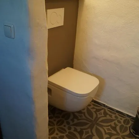 Hof Am Rhein * كولونيا