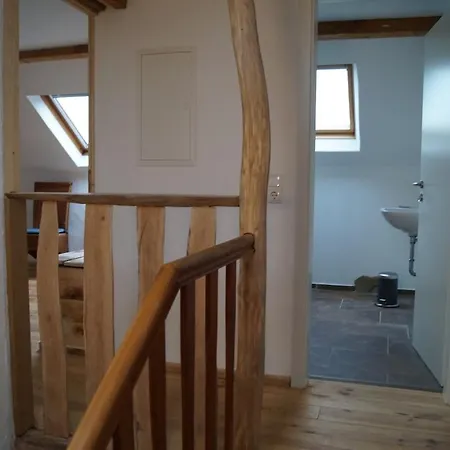 Hof Am Rhein بيت للعطل