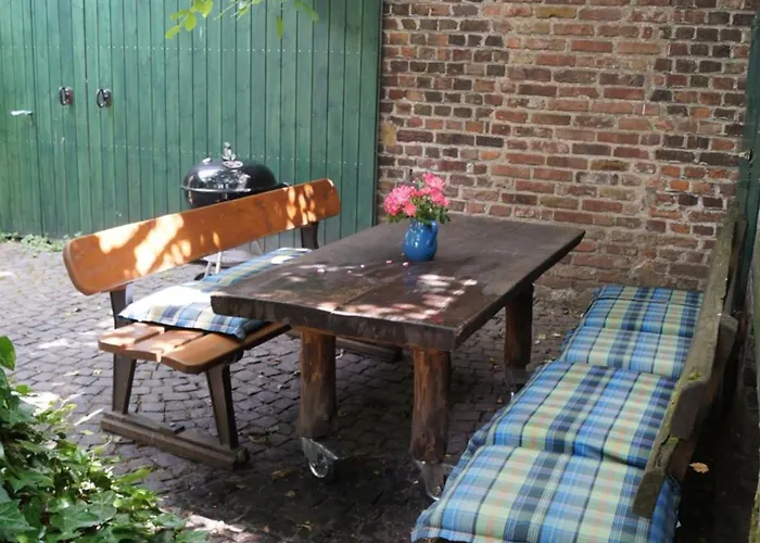 Hof Am Rhein ケルン